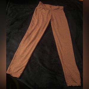 Women’s size medium pink and black tik tok leggings